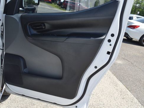 Used 2015 Nissan NV200 S w/ Back Door Glass Package image 23