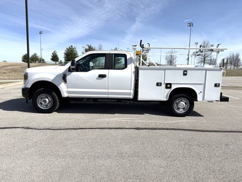 Used 2019 Ford F350 XL w/ Power Equipment Group AWD/4WD image 5