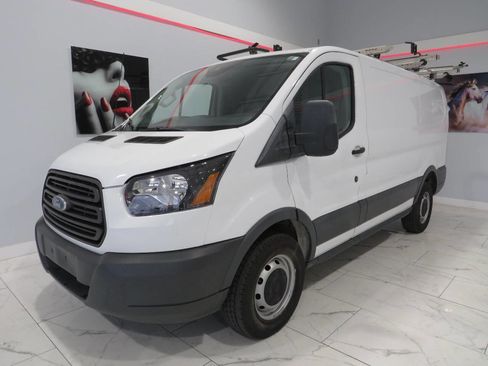 Used 2018 Ford Transit 250 130 Low Roof image 8