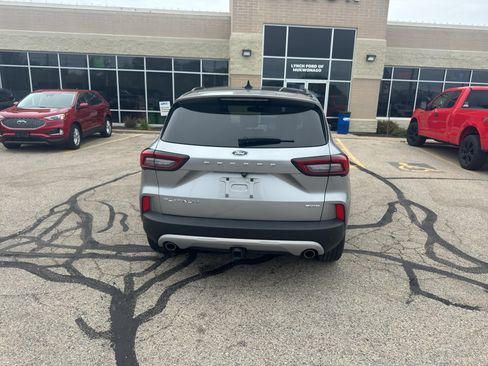 Used 2023 Ford Escape Platinum w/ Premium Technology Package AWD/4WD image 7