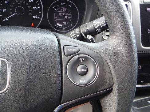Used 2016 Honda HR-V EX image 30
