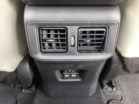 Used 2021 Toyota RAV4 XLE Premium FWD image 29