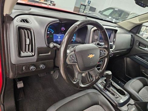 Used 2019 Chevrolet Colorado Z71 AWD/4WD image 10