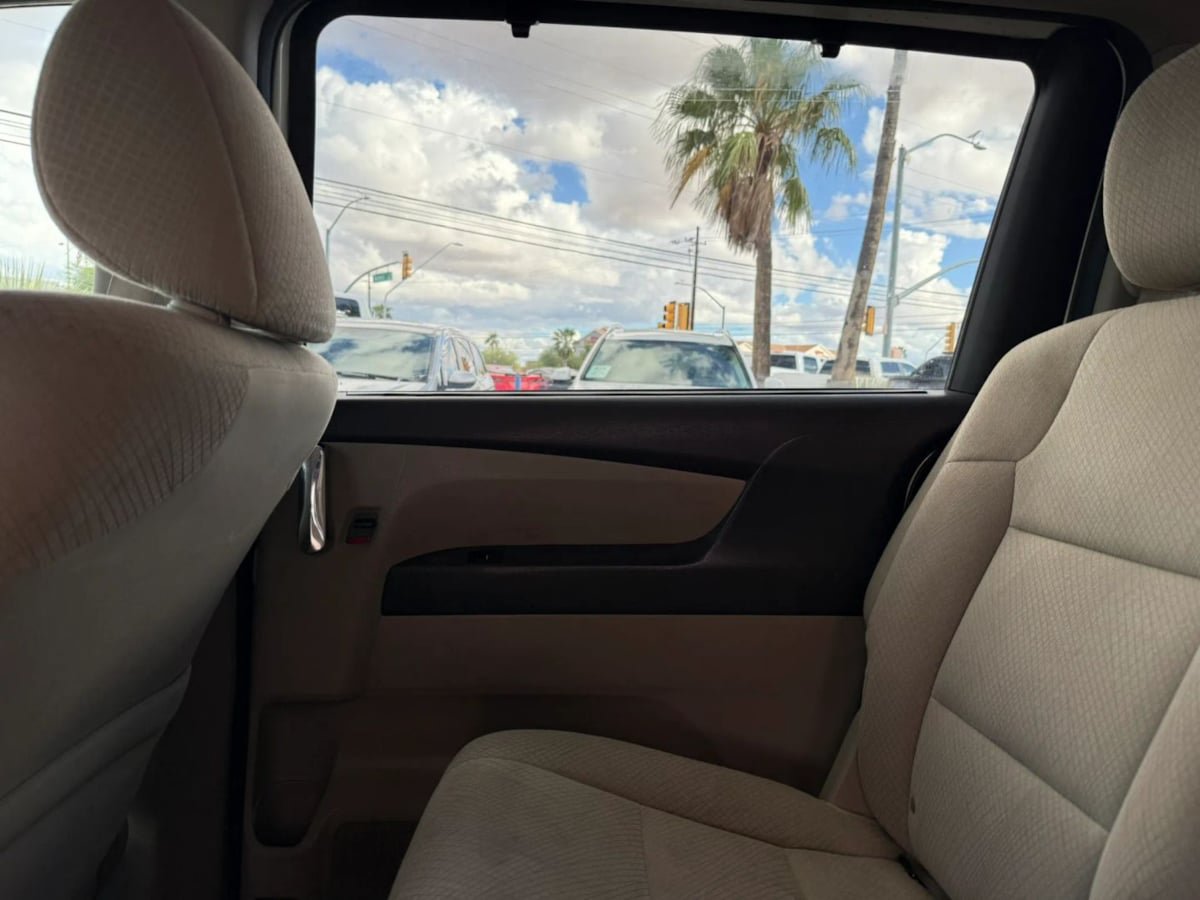 Used 2016 Honda Odyssey EX image 34