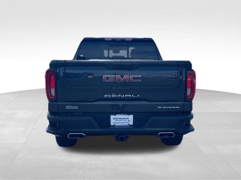 Used 2024 GMC Sierra 1500 Denali w/ Technology Package AWD/4WD image 7
