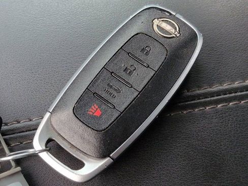 Used 2024 Nissan Sentra SV FWD image 25