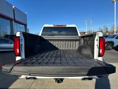 Used 2025 GMC Sierra 1500 AT4 image 25