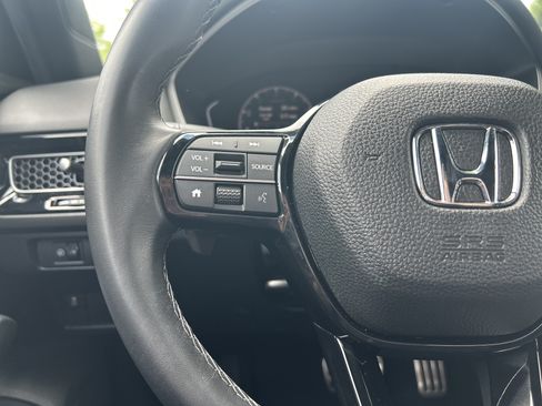 Used 2025 Honda Civic Sport image 18