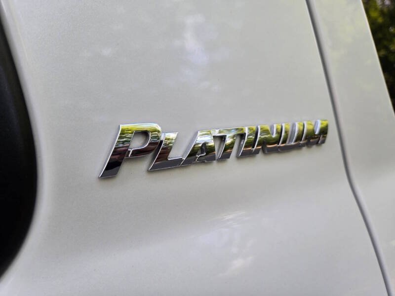 Used 2016 Toyota Sequoia Platinum AWD/4WD image 27