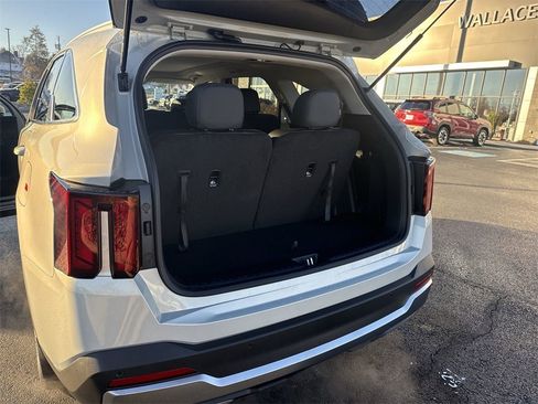 New 2026 Kia Sorento S image 48
