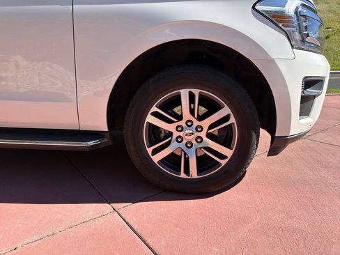 Used 2022 Ford Expedition Max Limited AWD/4WD image 39