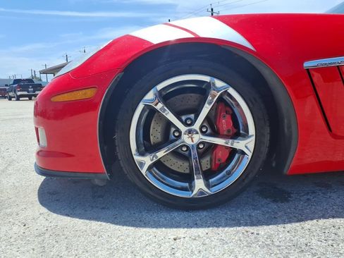 Used 2012 Chevrolet Corvette Grand Sport w/ 3LT Preferred Equipment Group RWD image 9