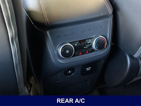 Used 2025 Ford Explorer ST-Line w/ Premium Package RWD image 15