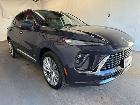 New 2026 Buick Envision Avenir image 4