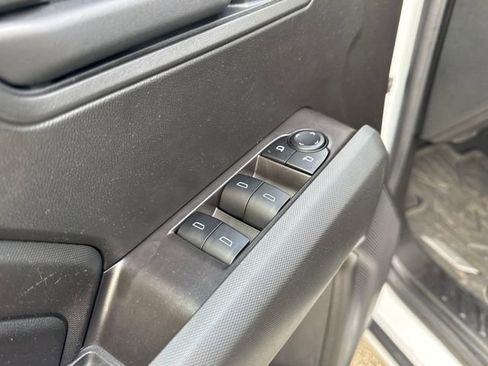 New 2025 Chevrolet Colorado W/T image 11