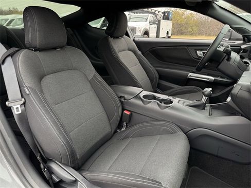 Certified 2024 Ford Mustang Coupe image 29