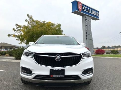 Used 2020 Buick Enclave Essence image 4