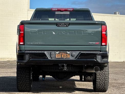 New 2026 Chevrolet Silverado 2500 ZR2 AWD/4WD image 5