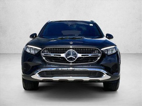Used 2026 Mercedes-Benz GLC 300 image 3