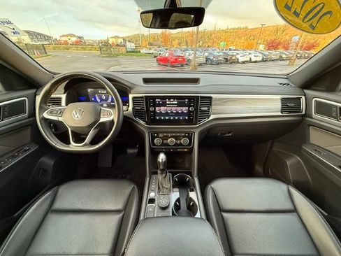 Used 2022 Volkswagen Atlas Cross Sport SE image 14