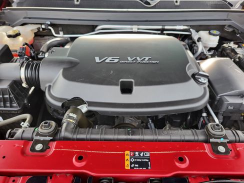 Used 2020 Chevrolet Colorado ZR2 image 17