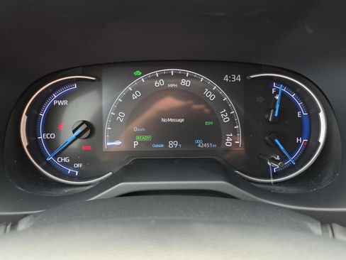 Used 2025 Toyota RAV4 XLE AWD/4WD image 24