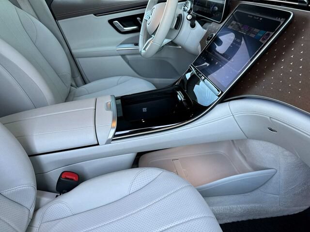 Certified 2023 Mercedes-Benz EQE 350+ 4MATIC SUV image 18
