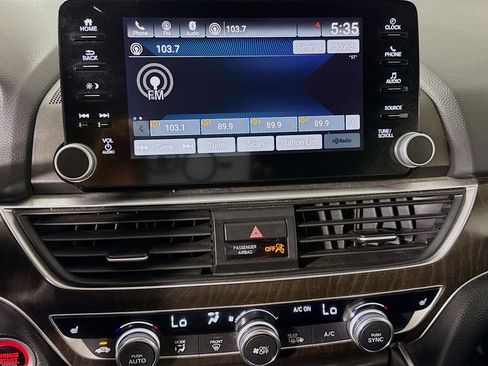 Used 2019 Honda Accord EX-L image 18