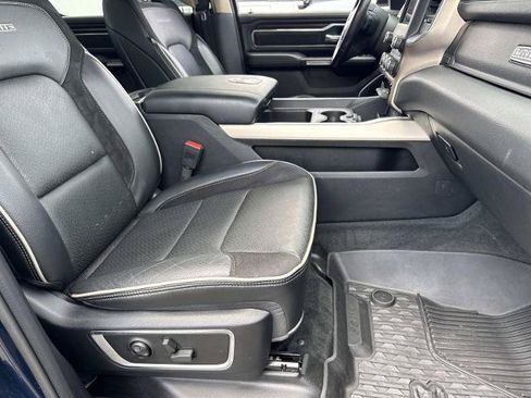 Used 2021 RAM 1500 Laramie AWD/4WD image 11