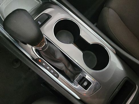 Used 2022 Chevrolet Malibu LT FWD image 26
