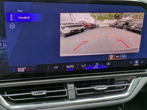 New 2026 Chevrolet Equinox EV LT image 17