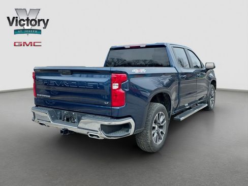Used 2021 Chevrolet Silverado 1500 LT AWD/4WD image 17