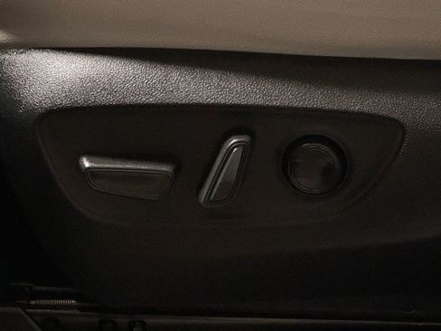 Used 2024 Toyota Grand Highlander Limited image 20