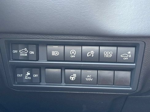 New 2026 Toyota Tundra Platinum AWD/4WD image 29
