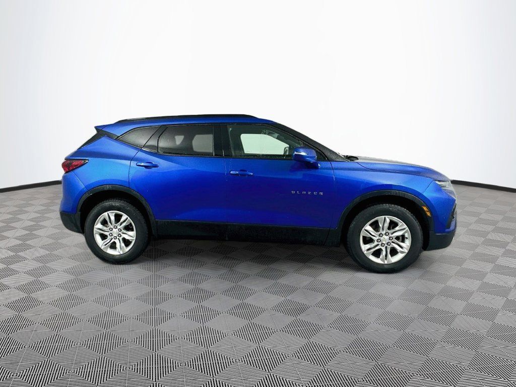 Used 2019 Chevrolet Blazer LT FWD image 11