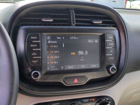 Used 2021 Kia Soul LX image 21