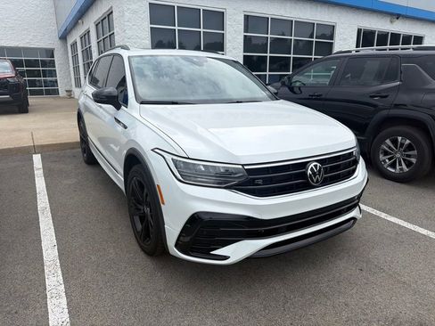 Used 2023 Volkswagen Tiguan SE R-Line FWD image 1