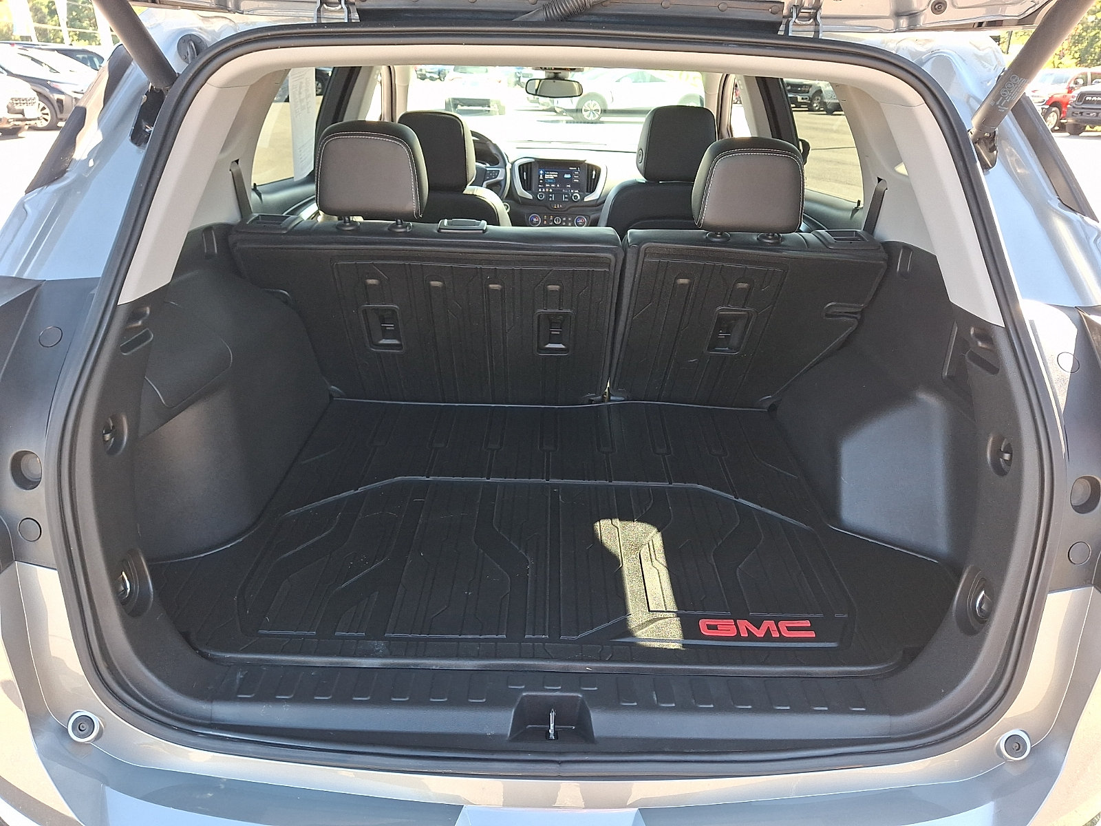 Certified 2023 GMC Terrain SLT w/ Tech Package AWD/4WD image 26