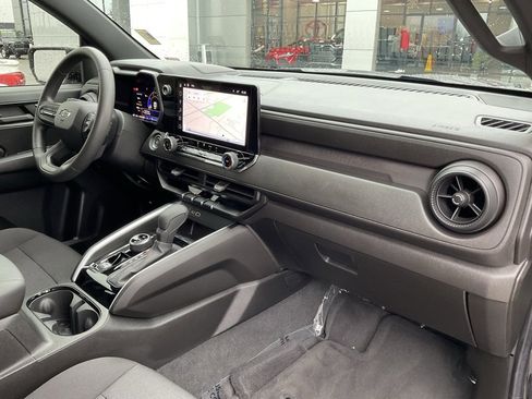 Used 2024 Chevrolet Colorado Trail Boss w/ Advanced Trailering Package image 19