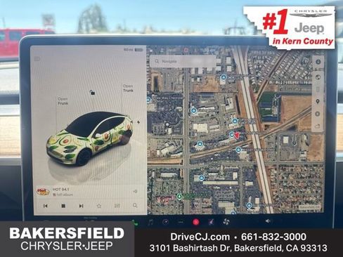 Used 2024 Tesla Model Y Performance AWD/4WD image 16
