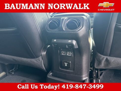 Used 2020 Jeep Wrangler Unlimited Sahara AWD/4WD image 34