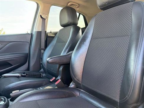 Used 2020 Buick Encore Preferred image 13