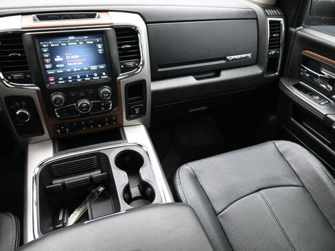 Used 2018 RAM 2500 Laramie w/ Off Road Package AWD/4WD image 39