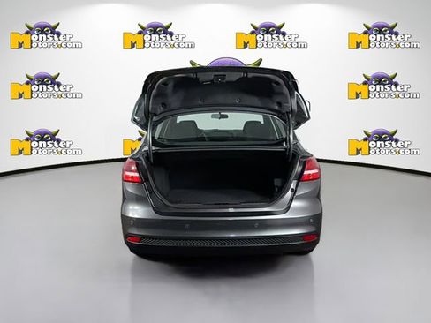 Used 2017 Ford Focus SEL image 25