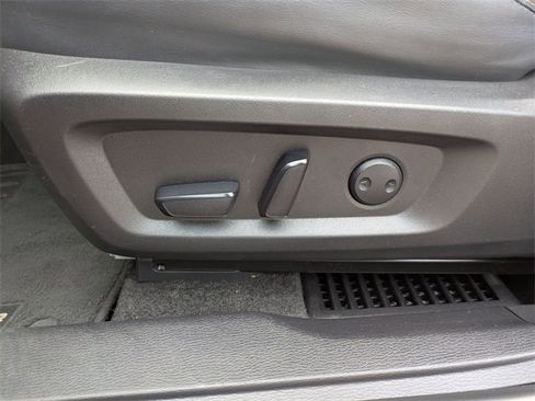 Used 2023 Mitsubishi Outlander SE image 15