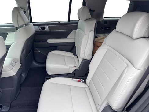 New 2026 Hyundai Santa Fe Limited FWD image 13