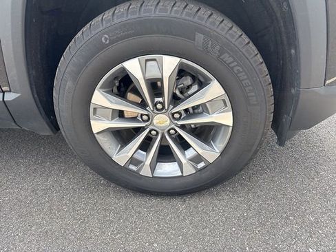Used 2025 Chevrolet Equinox LT AWD/4WD image 4