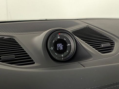 New 2026 Porsche Cayenne image 32