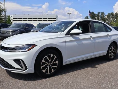 Used 2025 Volkswagen Jetta S FWD image 3