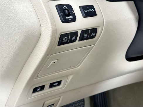 Used 2017 Lexus LS 460 L RWD image 16